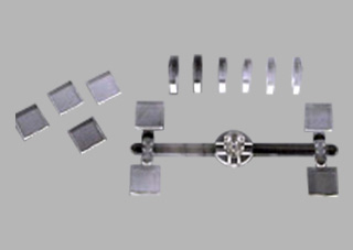 Cylindrical plastic lenses
