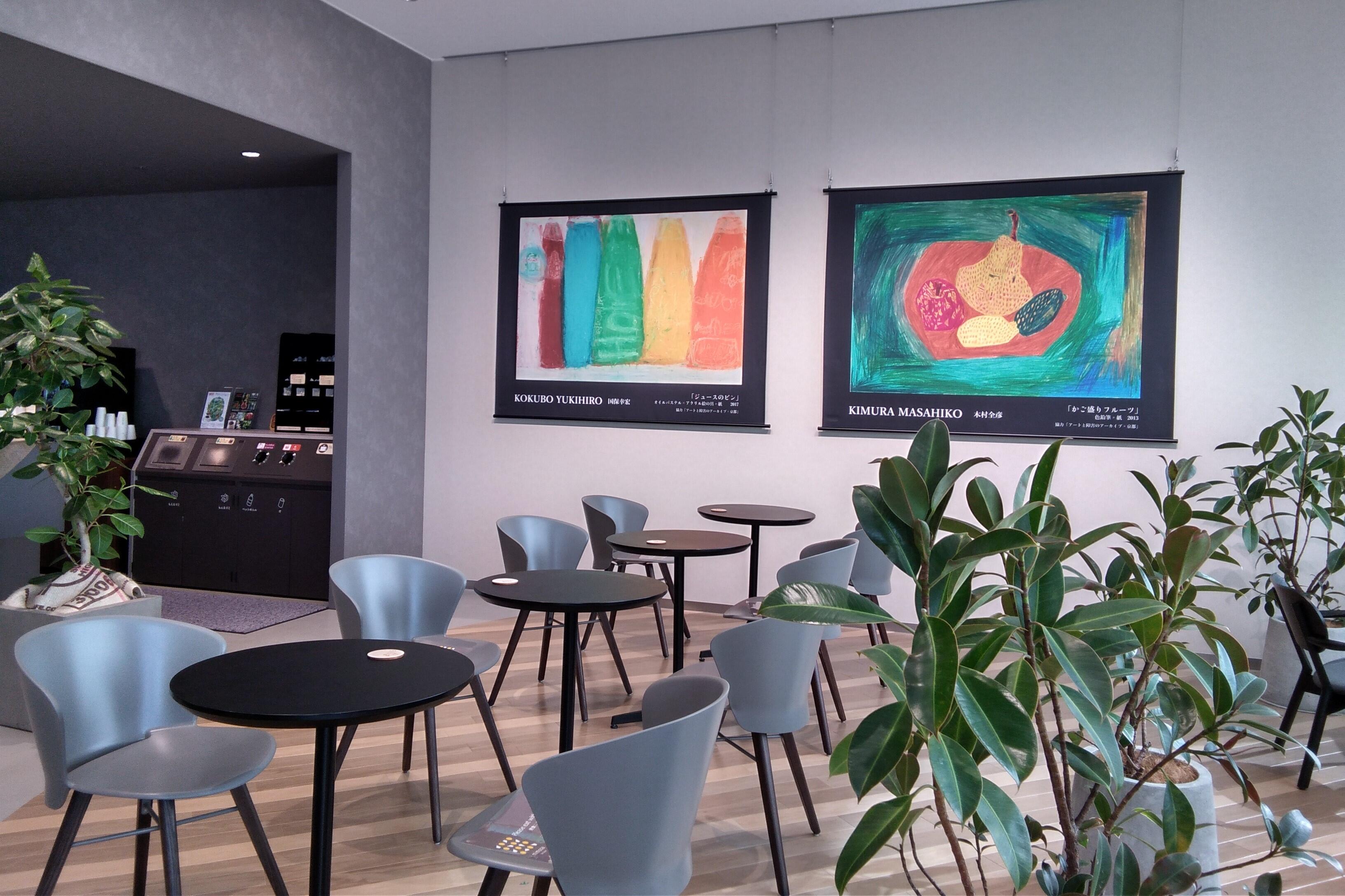 Photo：Exhibition at the Staff Cafeteria at Kyocera Head Office Building